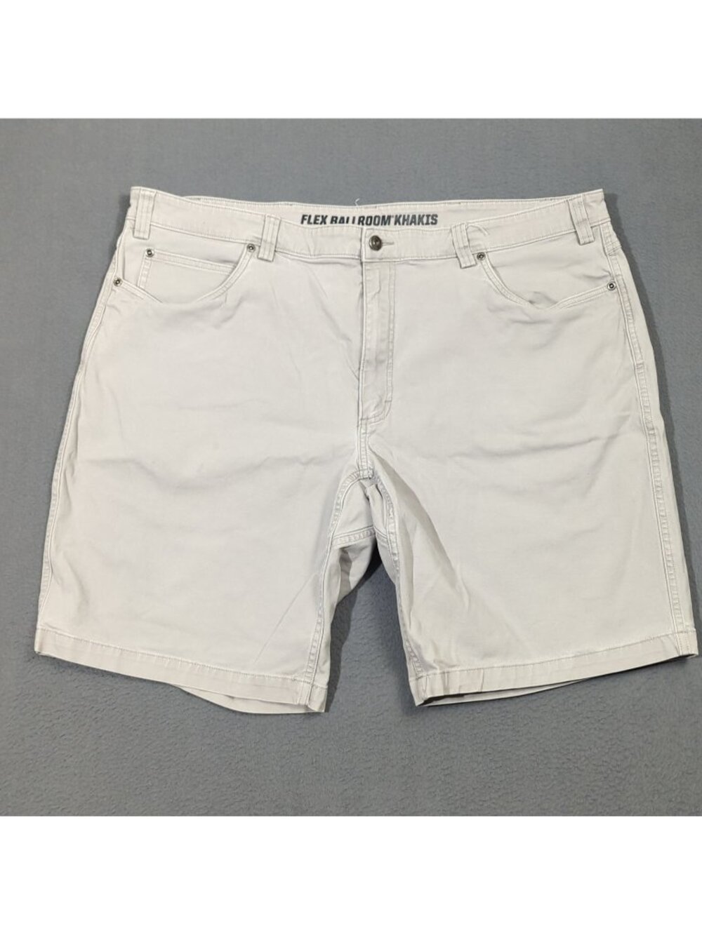 Duluth Trading Co Shorts Men's 44 Gray Flex Ballroom Khaki 5 Pocket 11"